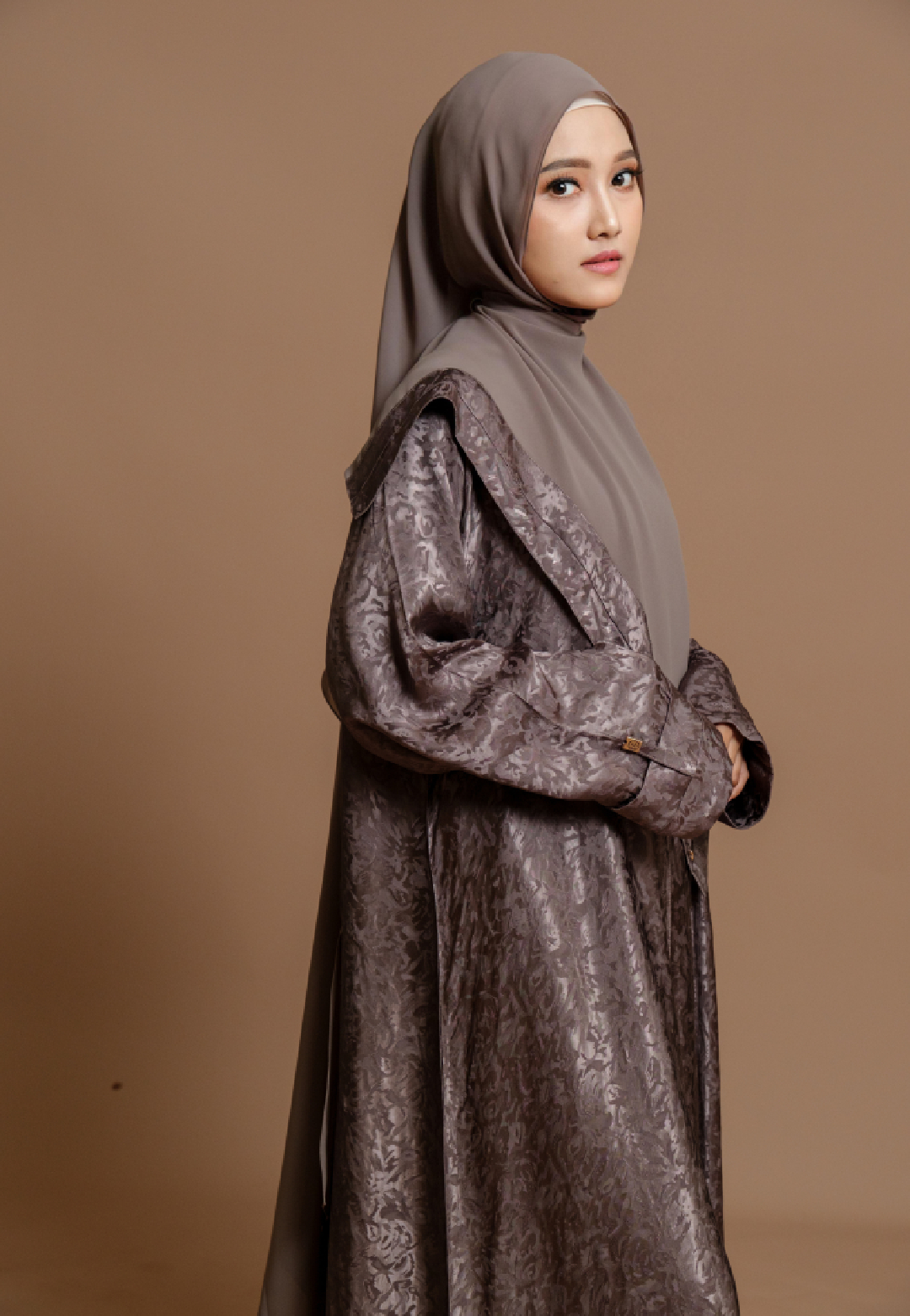 SHARQIAA Trend Abaya - Image 3