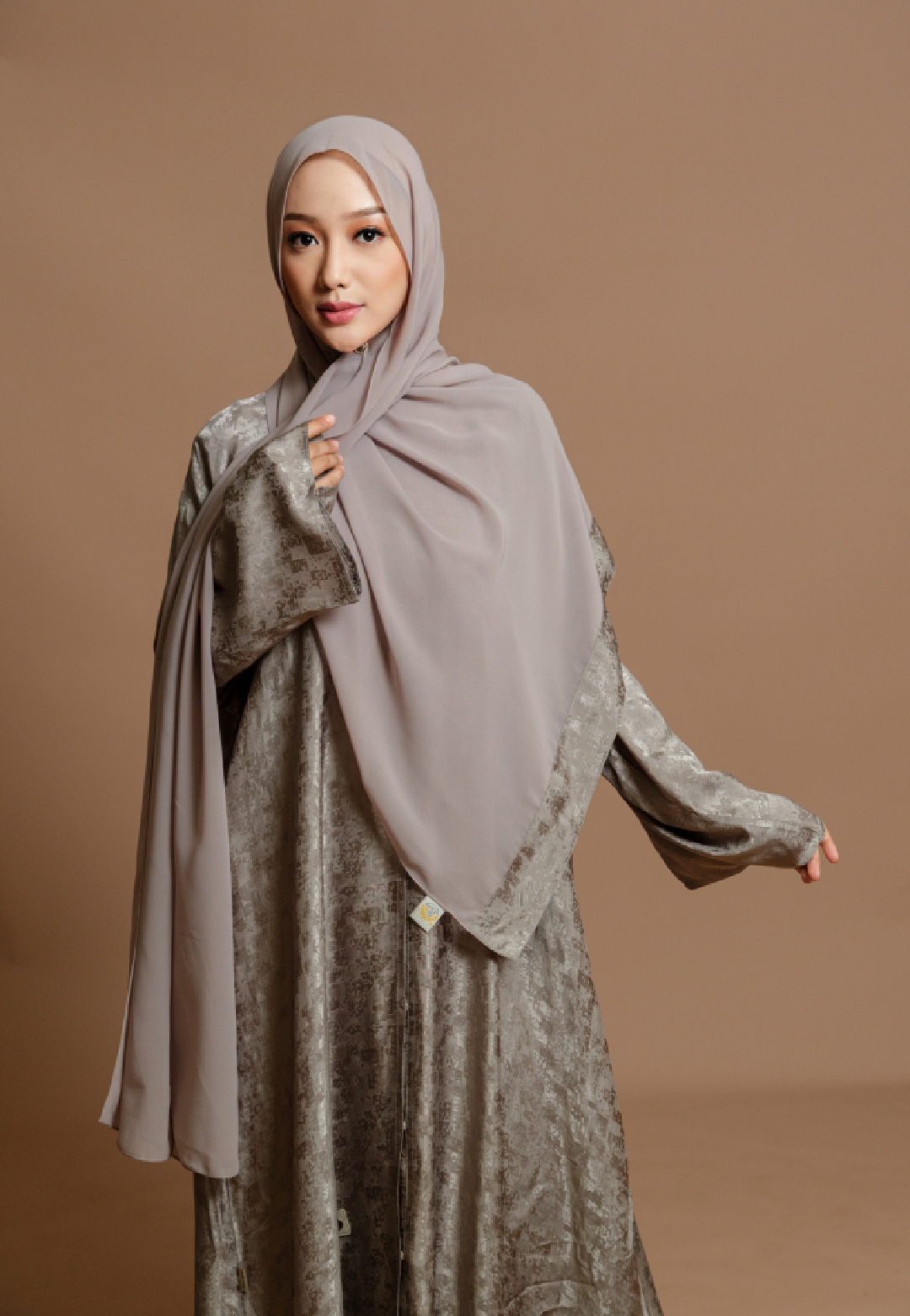 SHARQIAA Trend Abaya - Image 6