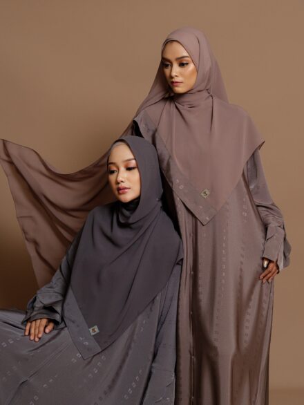 SHARQIAA Abaya Salona Square